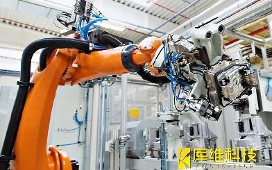 購買工業(yè)機器人需要考慮哪些因素?